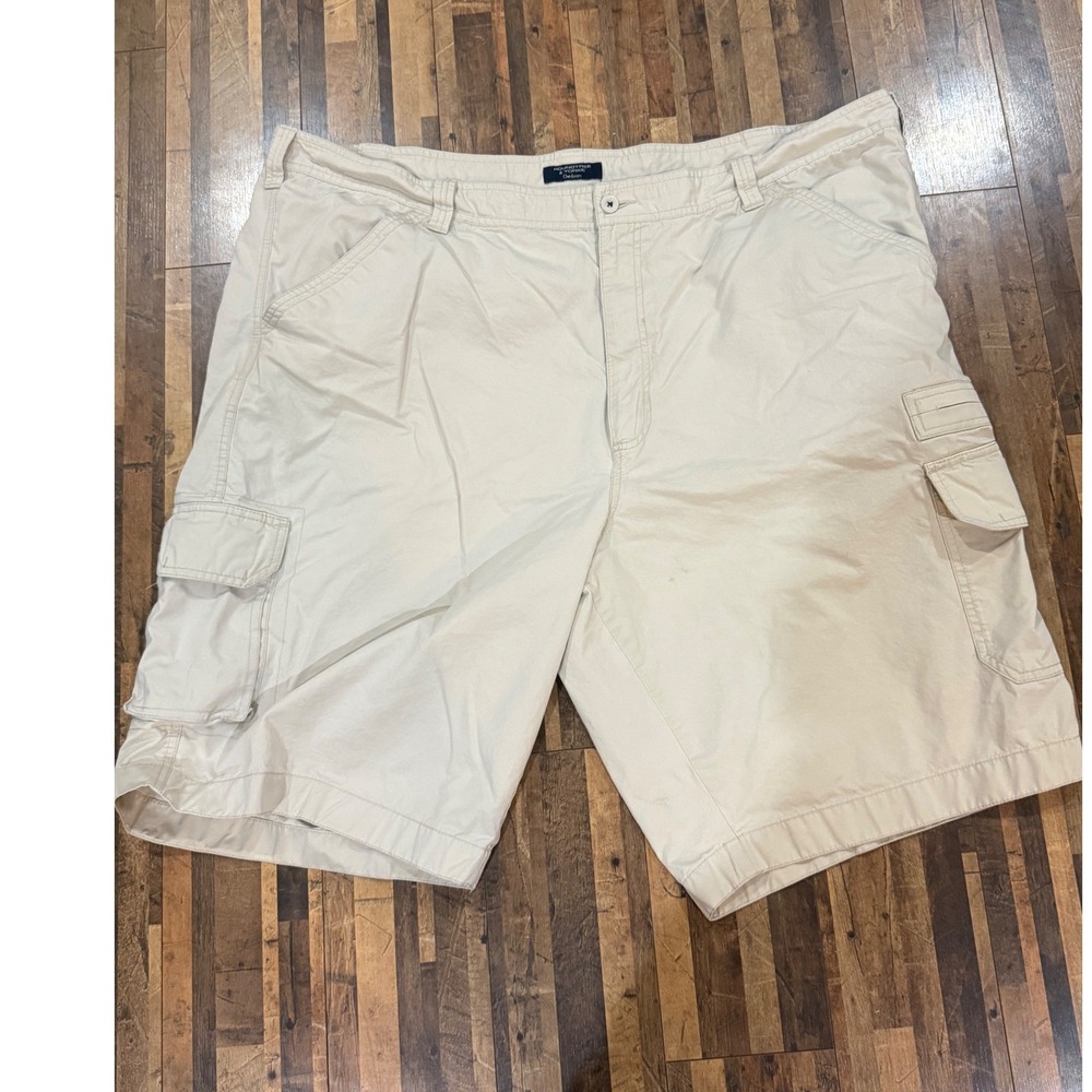 Roundtree & Yorke Cargo Shorts Mens 50 Tan Good Outdoors Cotton Utility